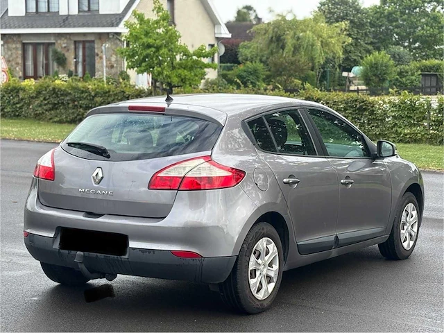2009 renault mégane iii auto 1,5 dci 106 pk – diesel – euro 4 – belgische documenten - afbeelding 15 van  16