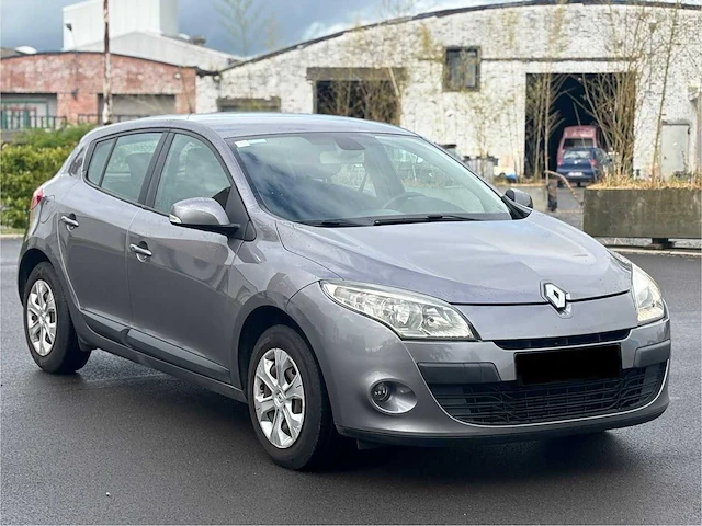 2009 renault mégane iii auto 1,5 dci 106 pk – diesel – euro 4 – belgische documenten - afbeelding 10 van  16