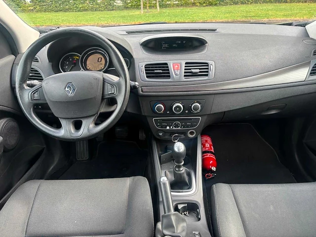 2009 renault mégane iii auto 1,5 dci 106 pk – diesel – euro 4 – belgische documenten - afbeelding 12 van  16