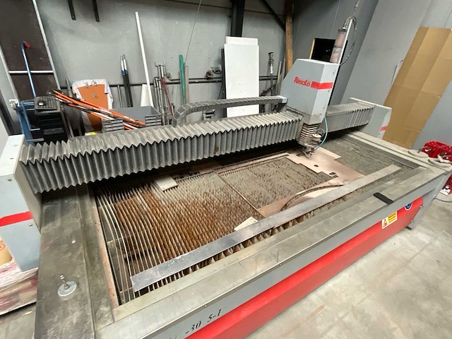 2009 resato r-lcm 3015-1 waterstraalsnijmachine - afbeelding 4 van  10