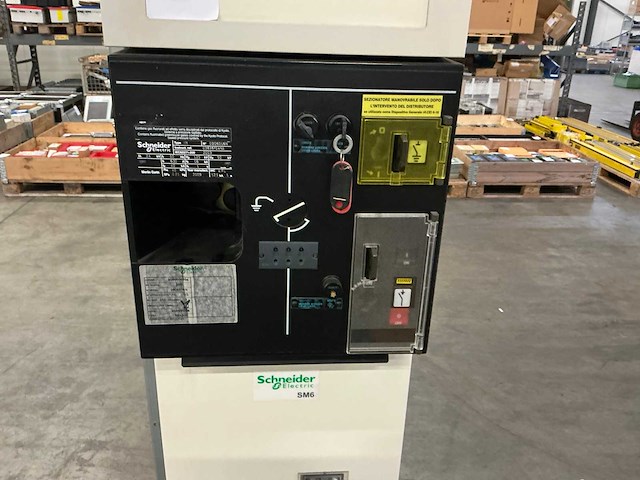 2009 schneider sm6 im hoogspanning unit - afbeelding 6 van  8