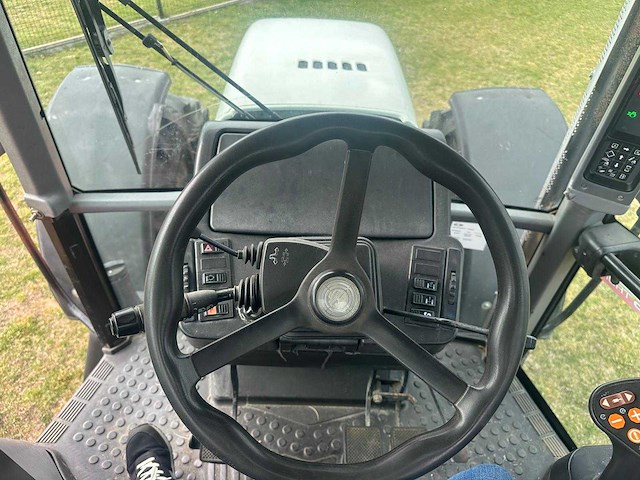 2009 steyr 6195 cvt - vierwielaangedreven landbouwtractor - afbeelding 14 van  30