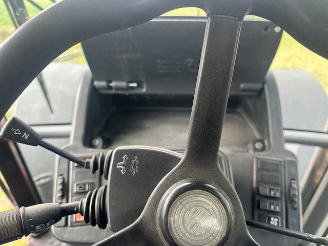 2009 steyr 6195 cvt - vierwielaangedreven landbouwtractor - afbeelding 17 van  30