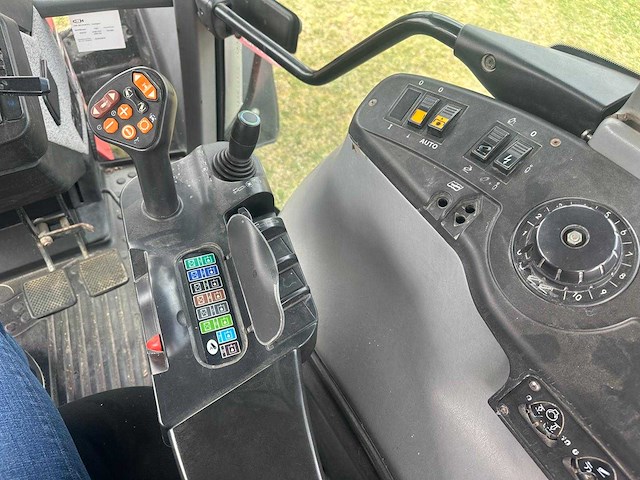 2009 steyr 6195 cvt - vierwielaangedreven landbouwtractor - afbeelding 19 van  30