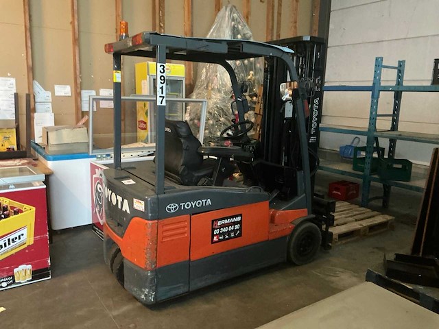 2009 toyota 7fbef18 vorkheftruck - afbeelding 1 van  10