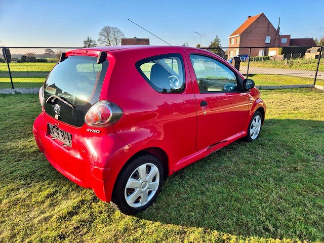 2009 toyota aygo personenauto - afbeelding 14 van  18