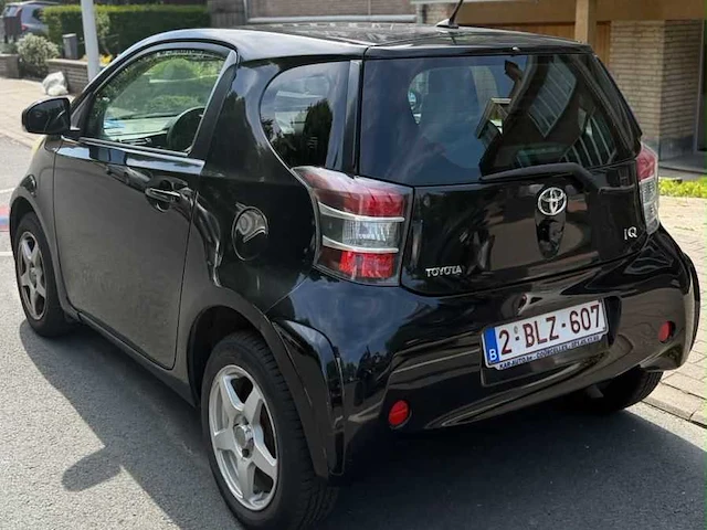 2009 toyota iq - personenauto - afbeelding 2 van  28