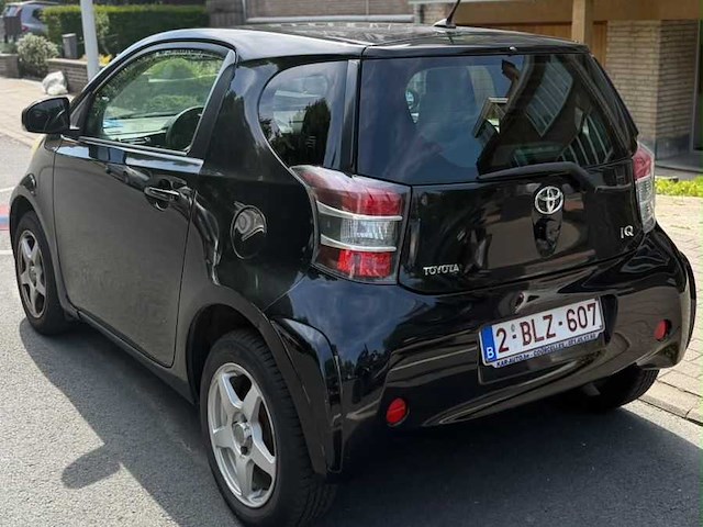 2009 toyota iq - personenauto - afbeelding 2 van  26