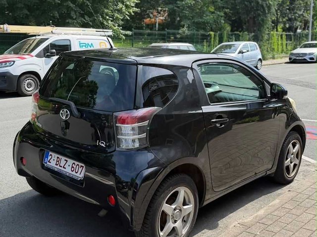 2009 toyota iq - personenauto - afbeelding 24 van  26