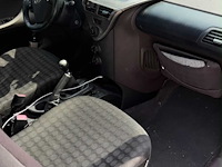 2009 toyota iq - personenauto - afbeelding 10 van  28