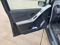 2009 toyota yaris - afbeelding 2 van  35
