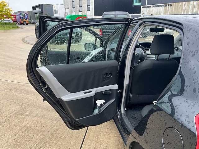 2009 toyota yaris - afbeelding 11 van  35
