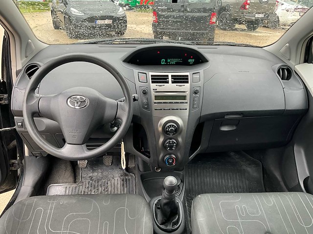2009 toyota yaris - afbeelding 5 van  25