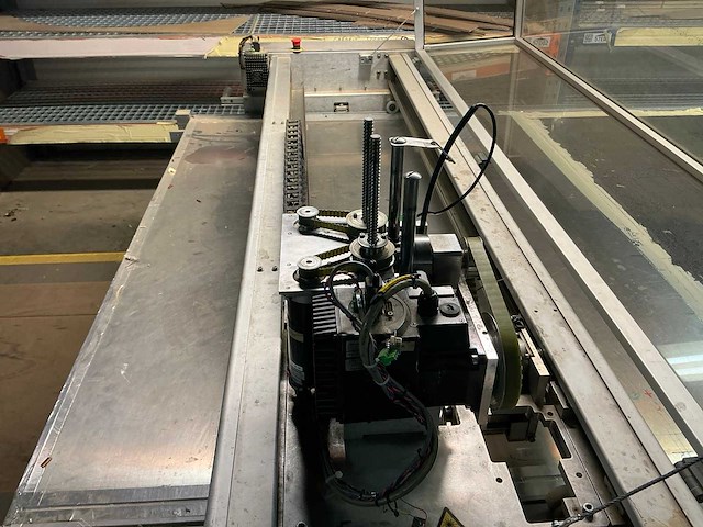 2009 vétigraph coupeur cnc snijmachine - afbeelding 21 van  24