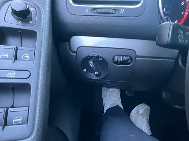 2009 volkswagen golf vi - personenauto - afbeelding 27 van  43