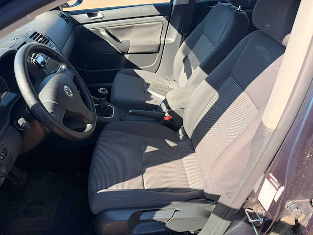 2009 volkswagen jetta personenauto - afbeelding 9 van  23