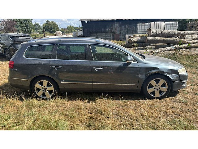 2009 volkswagen passat 2.0 tdi personenauto - afbeelding 27 van  42