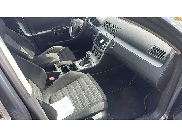 2009 volkswagen passat 2.0 tdi personenauto - afbeelding 38 van  42