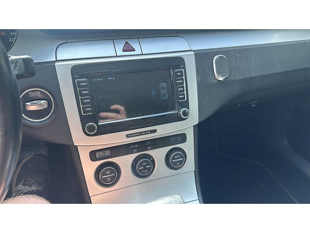 2009 volkswagen passat 2.0 tdi personenauto - afbeelding 20 van  26