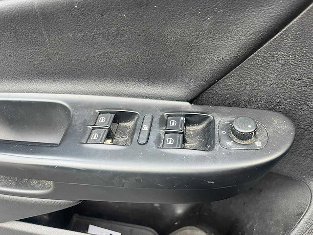 2009 volkswagen passat personenauto - afbeelding 8 van  22