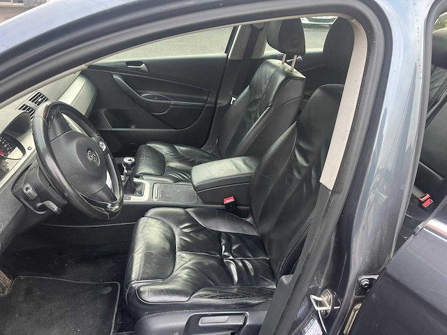 2009 volkswagen passat personenauto - afbeelding 22 van  22