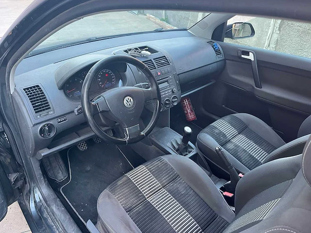 2009 volkswagen polo - personenauto - afbeelding 12 van  23