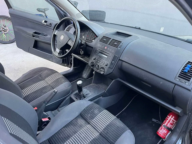 2009 volkswagen polo - personenauto - afbeelding 16 van  23