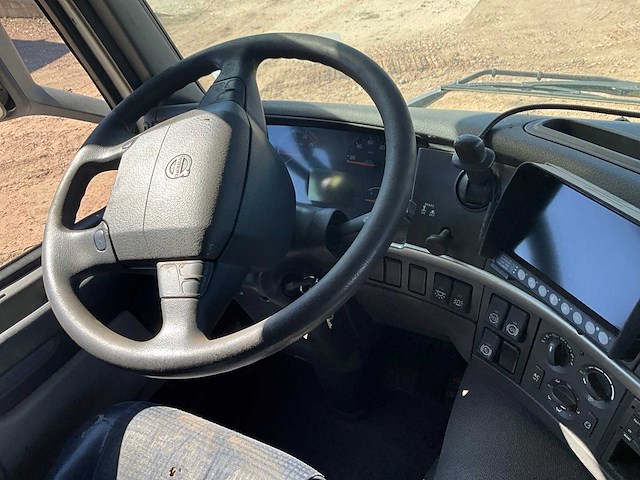 2009 volvo fm 300 vuilniswagen - afbeelding 13 van  23