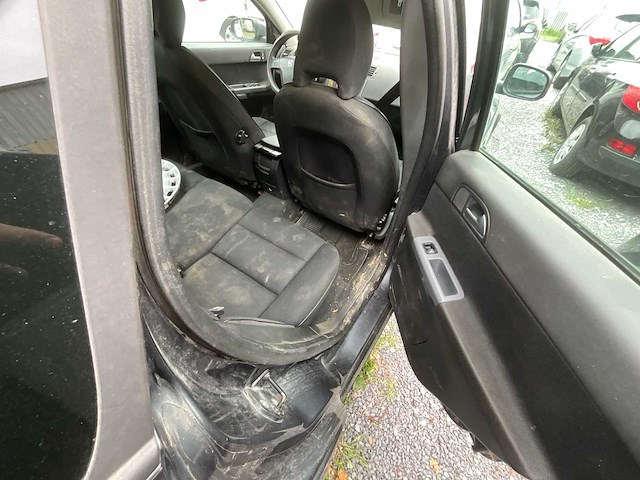 2009 volvo v50 personenauto - afbeelding 2 van  21