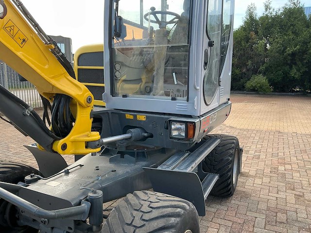 2009 wacker neuson 6503 wd banden graafmachine - afbeelding 8 van  19