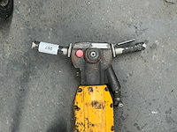 2010 atlas copco tex 230pe pneumatische breekhamer - afbeelding 4 van  5