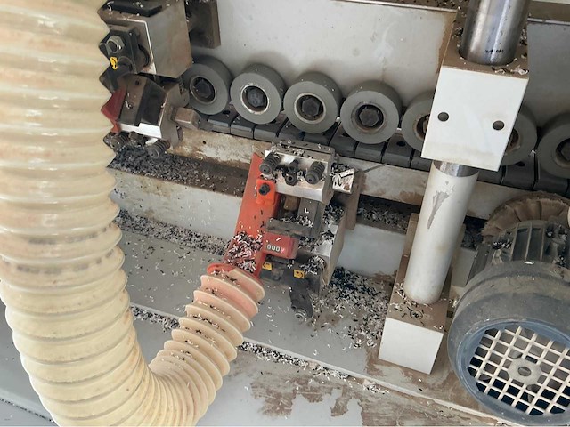 2010 bi matic kantenlijmmachine ch42 kantenlijmmachines - afbeelding 11 van  37