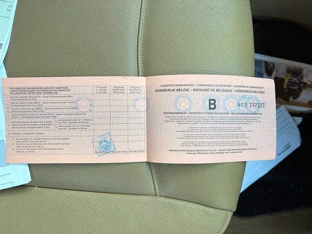 2010 bmw 318d personenauto - afbeelding 30 van  38