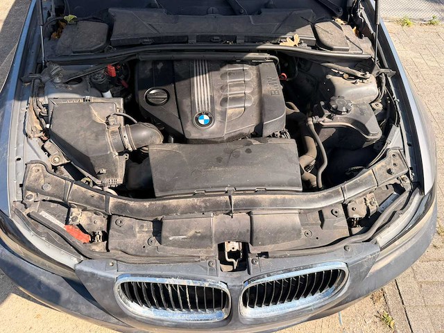 2010 bmw 318d personenauto - afbeelding 16 van  16
