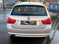 2010 bmw 318d stationwagen - afbeelding 32 van  37