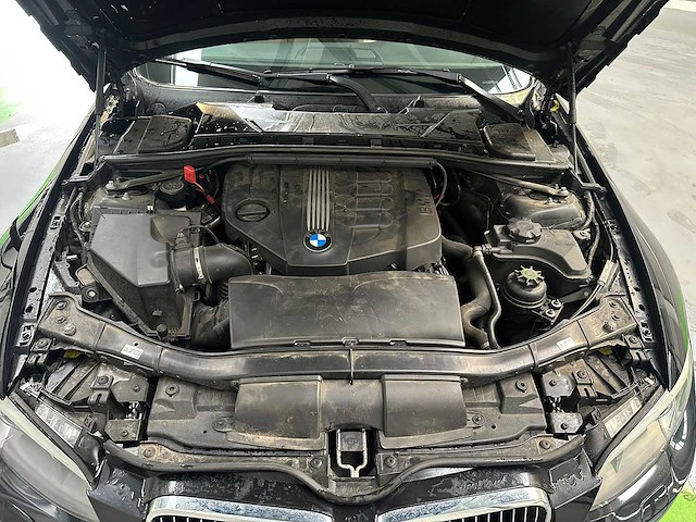 2010 bmw 320d cabrio - afbeelding 40 van  59