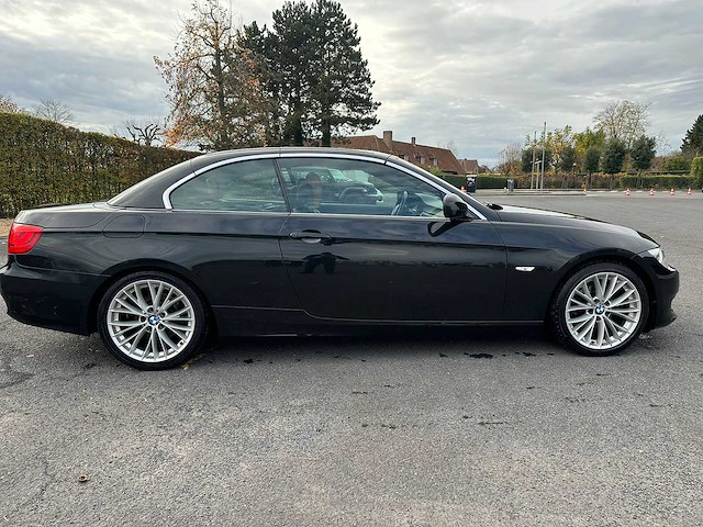 2010 bmw 320d cabrio - afbeelding 34 van  59