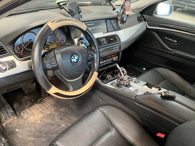 2010 bmw 520d - afbeelding 13 van  29