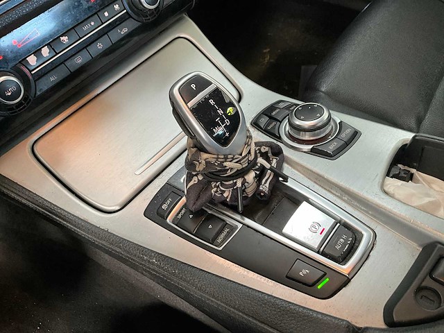 2010 bmw 520d - afbeelding 15 van  29