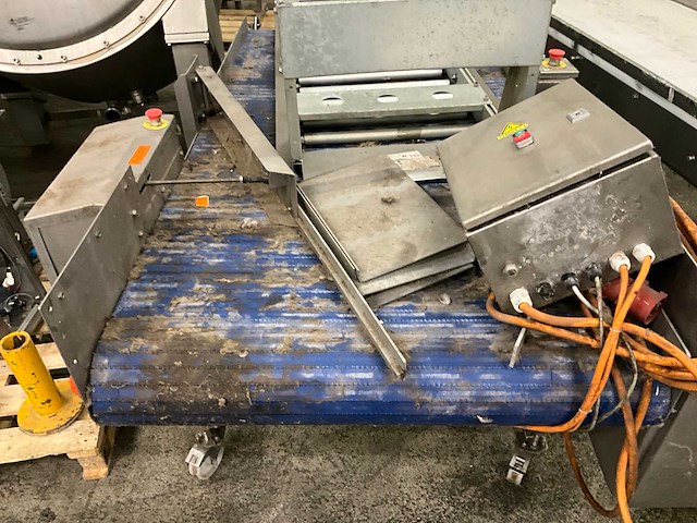 2010 bufferband en rollenbaan - afbeelding 2 van  9