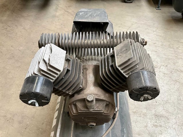 2010 contimac cm 401/10/100 w luchtcompressor - afbeelding 3 van  9