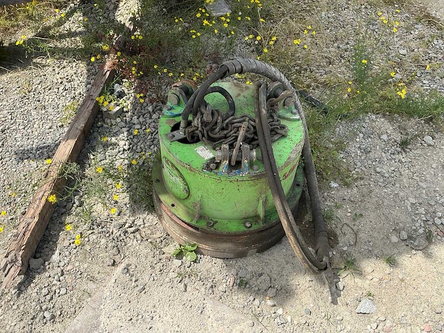 2010 dynaset hmag 700-17 hydraulische hijsmagneet - afbeelding 2 van  4