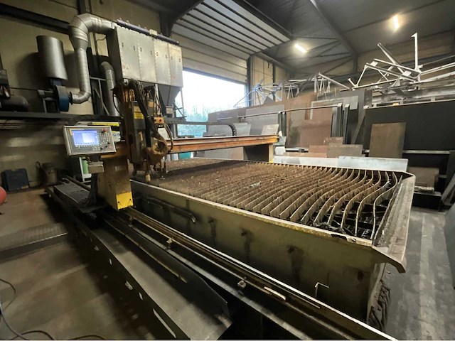 2010 esab combirex dx 4000 plasmasnijtafel + autogeen snijden - afbeelding 34 van  37