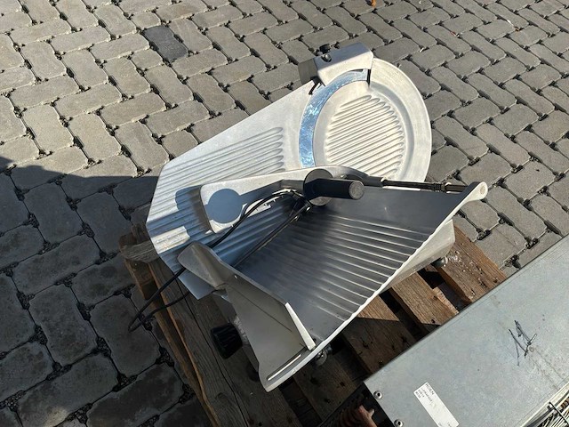 2010 fac f350l vleessnijmachine - afbeelding 1 van  5