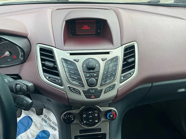 2010 ford fiesta hatchback personenauto - afbeelding 10 van  23