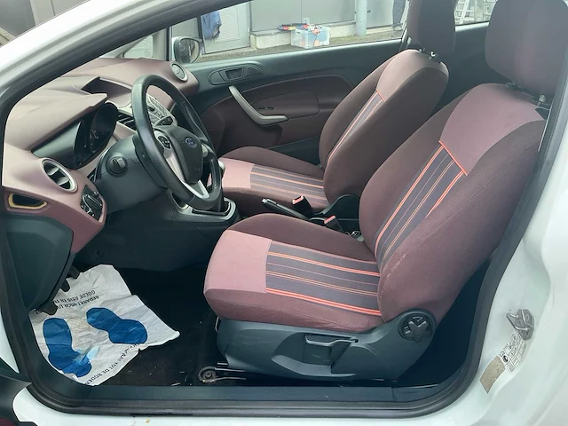 2010 ford fiesta hatchback personenauto - afbeelding 6 van  23