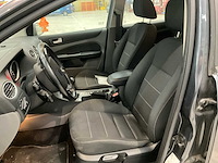 2010 ford focus personenauto - afbeelding 26 van  26
