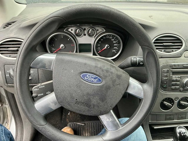 2010 ford focus personenauto - afbeelding 7 van  9