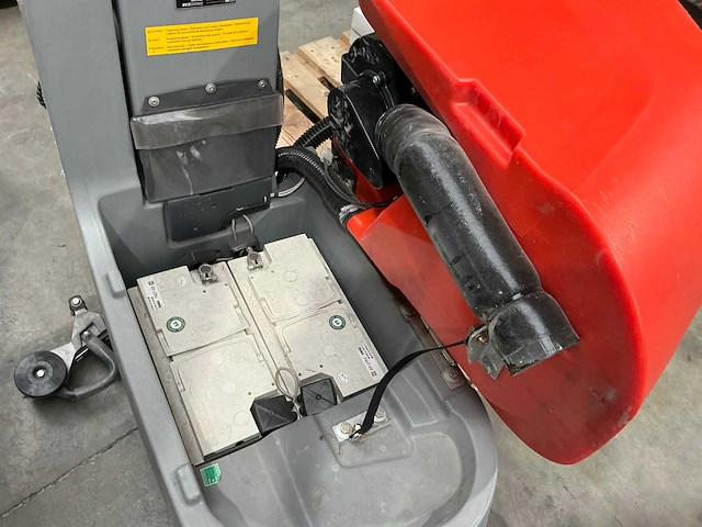 2010 hako hakomatic b30 vloerreiniger - afbeelding 9 van  10