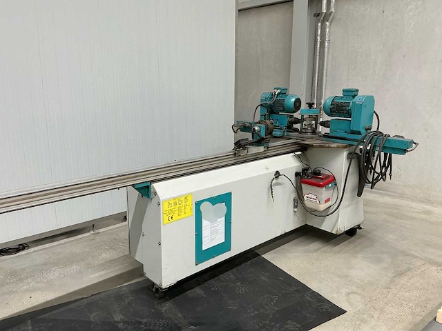 2010 hebo rbv12 draai - freesmachine - afbeelding 1 van  14